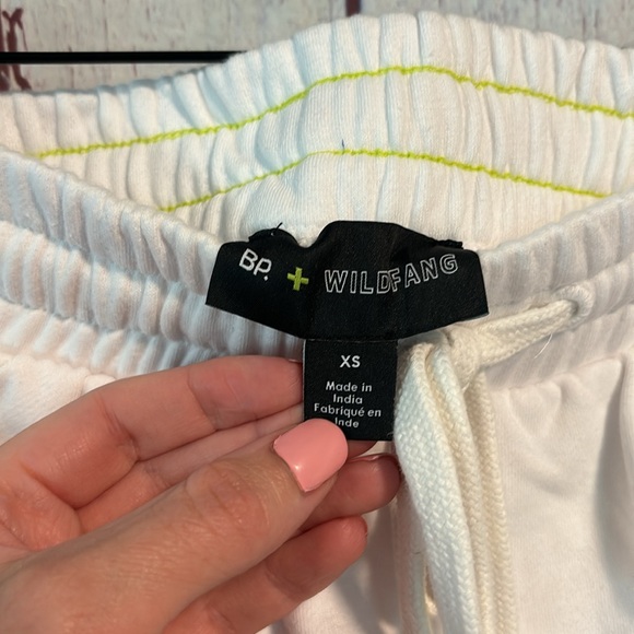NWT BP + Wildfang Fleece Sport Shorts In White Green Positive - Picture 4 of 6